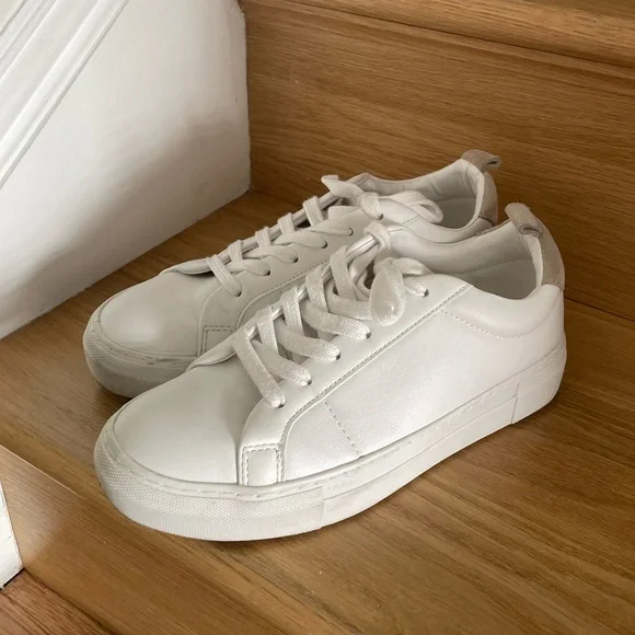 Pull&Bear Shoes Pull Bear White Sneakers Poshmark
